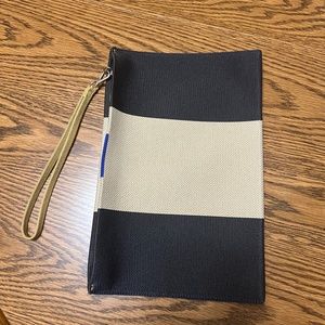 Rothy's The Wristlet in Ink, Cream and Black